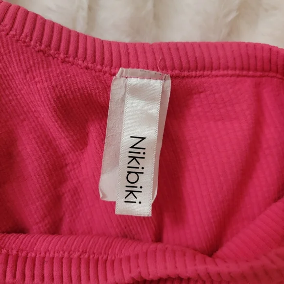 Nikibiki One-Shoulder Ribbed Crop Top in Pink - Picture 3 of 3